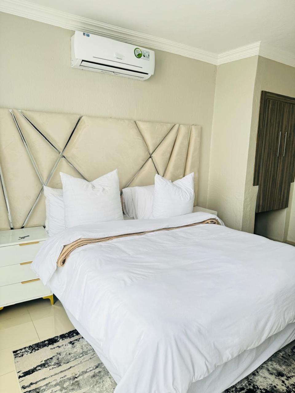 The Holiday House Harties Hartbeespoort Exterior photo